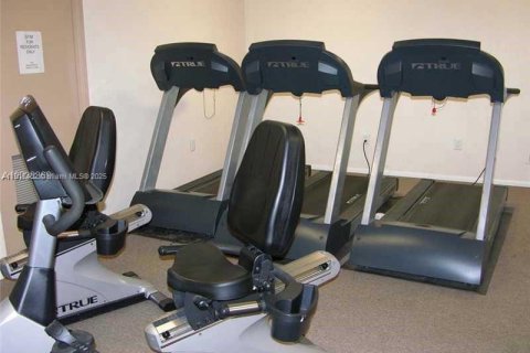 Copropriété à louer à Lauderhill, Floride: 2 chambres, 90.3 m2 № 2016779 - photo 3