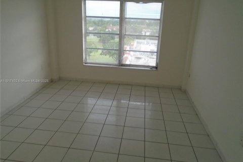 Copropriété à louer à Lauderhill, Floride: 2 chambres, 90.3 m2 № 2016779 - photo 16