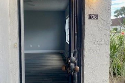 Condo in Tampa, Florida, 1 bedroom  № 1837799 - photo 3