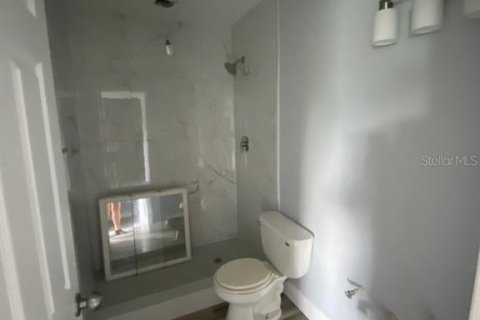 Condo in Tampa, Florida, 1 bedroom  № 1837799 - photo 11