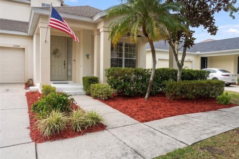 House in Windermere, Florida 4 bedrooms, 203.46 sq.m. № 2151032