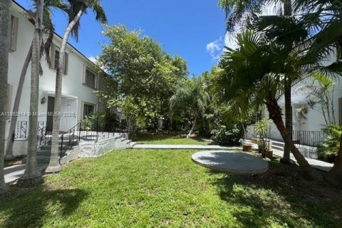 Appartement à louer à Miami, Floride: 2 chambres, 85.01 m2 № 1945818 - photo 3