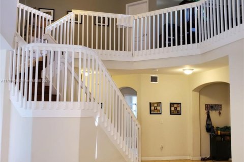 Villa ou maison à vendre à Doral, Floride: 4 chambres, 283.63 m2 № 1716027 - photo 14
