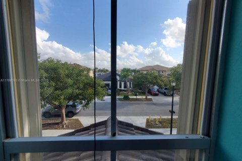 Villa ou maison à vendre à Doral, Floride: 4 chambres, 283.63 m2 № 1716027 - photo 28