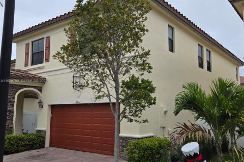 Снять в аренду виллу или дом в Хайалиа, Флорида 5 спален, 256.32м2, № 1986982 - фото 27