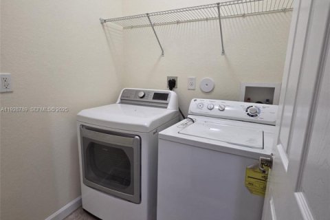 Снять в аренду виллу или дом в Хайалиа, Флорида 5 спален, 256.32м2, № 1986982 - фото 22