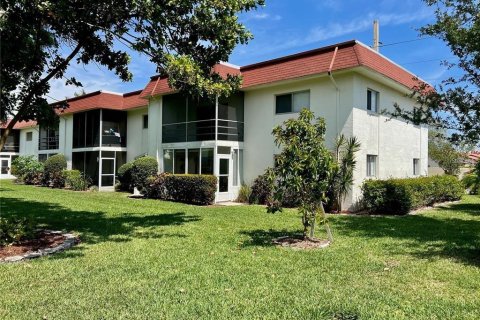 Condominio en alquiler en Sarasota, Florida, 2 dormitorios, 90.77 m2 № 1905863 - foto 13