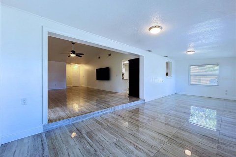 Villa ou maison à vendre à Land O' Lakes, Floride: 3 chambres, 135.27 m2 № 2432604 - photo 27