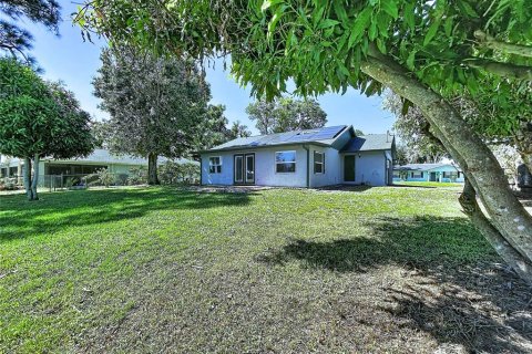 Villa ou maison à vendre à Land O' Lakes, Floride: 3 chambres, 135.27 m2 № 2432604 - photo 12