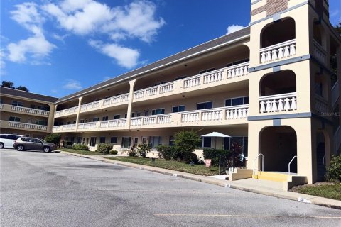 Condo in Clearwater, Florida, 2 bedrooms № 2315290