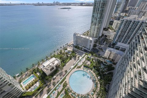 Купить кондоминиум в Майами, Флорида 2 спальни, 111.3м2, № 1958360 - фото 11