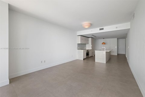 Купить кондоминиум в Майами, Флорида 2 спальни, 111.3м2, № 1958360 - фото 9