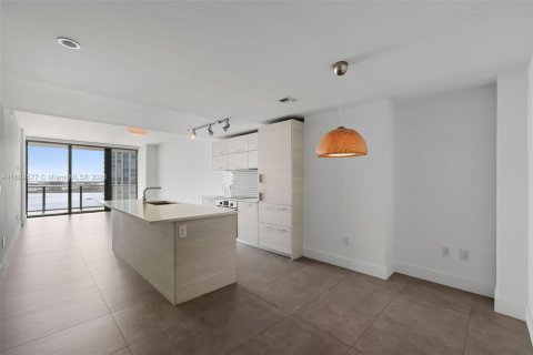 Купить кондоминиум в Майами, Флорида 2 спальни, 111.3м2, № 1958360 - фото 6