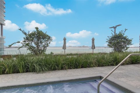 Купить кондоминиум в Майами, Флорида 2 спальни, 111.3м2, № 1958360 - фото 25