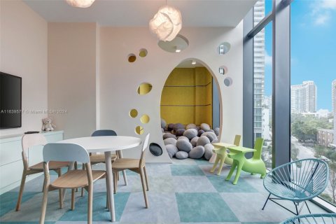 Купить кондоминиум в Майами, Флорида 2 спальни, 111.3м2, № 1958360 - фото 22