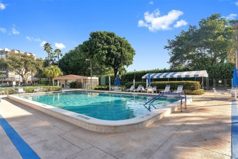 Condominio en venta en Pembroke Pines, Florida, 2 dormitorios, 104.05 m2 № 1861469 - foto 27