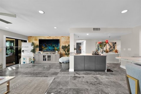 Condominio en alquiler en North Palm Beach, Florida, 3 dormitorios, 186.83 m2 № 1933093 - foto 18