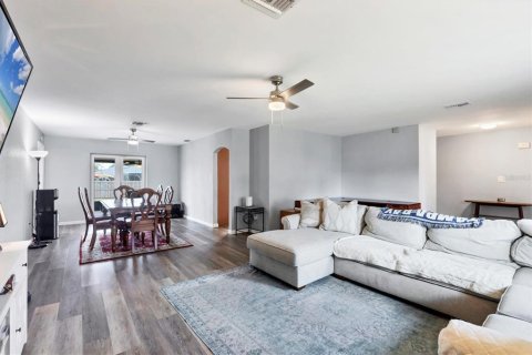 House in Englewood, Florida 3 bedrooms, 228.17 sq.m. № 1872811 - photo 9