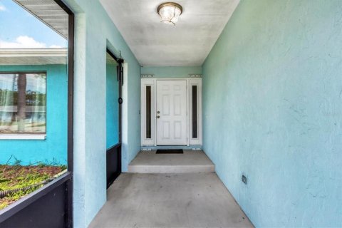House in Englewood, Florida 3 bedrooms, 228.17 sq.m. № 1872811 - photo 4