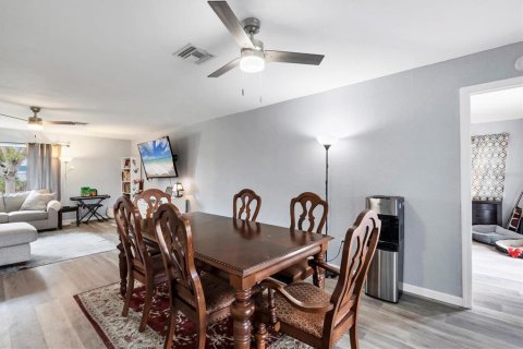 House in Englewood, Florida 3 bedrooms, 228.17 sq.m. № 1872811 - photo 15