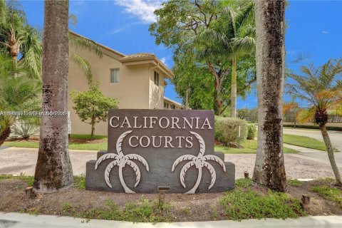 Touwnhouse à Weston, Floride 3 chambres, 127 m2 № 2080947