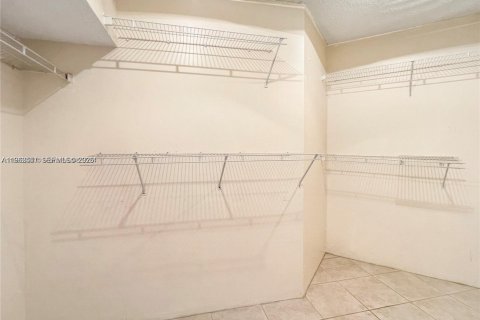 Touwnhouse à vendre à Weston, Floride: 3 chambres, 127 m2 № 2080947 - photo 11