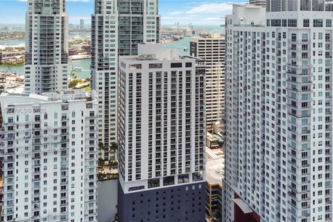 Copropriété à vendre à Miami, Floride: 2 chambres, 60.11 m2 № 2003437 - photo 1