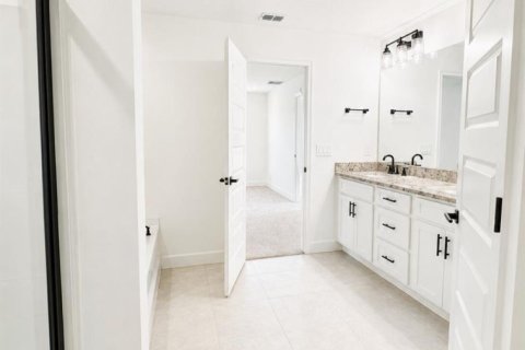 Villa ou maison à vendre à Port St. Lucie, Floride: 4 chambres, 163.04 m2 № 2401733 - photo 10