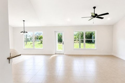 Villa ou maison à vendre à Port St. Lucie, Floride: 4 chambres, 163.04 m2 № 2401733 - photo 3