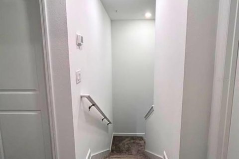 Adosado en venta en Orlando, Florida, 3 dormitorios, 151.99 m2 № 2231717 - foto 12