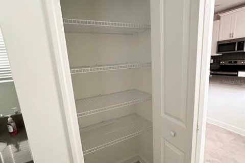 Adosado en venta en Orlando, Florida, 3 dormitorios, 151.99 m2 № 2231717 - foto 13