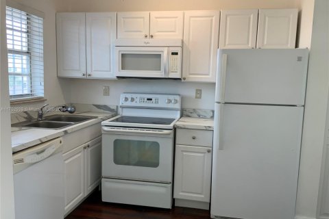 Купить кондоминиум в Майами, Флорида 2 спальни, 103.12м2, № 1499584 - фото 3
