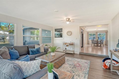 Villa ou maison à vendre à Sarasota, Floride: 3 chambres, 159.88 m2 № 2148669 - photo 16