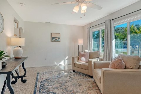 Villa ou maison à vendre à Sarasota, Floride: 3 chambres, 159.88 m2 № 2148669 - photo 5