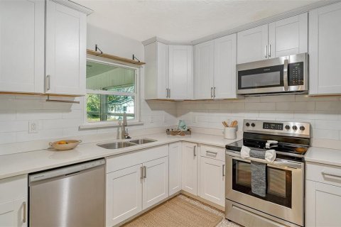 Villa ou maison à vendre à Sarasota, Floride: 3 chambres, 159.88 m2 № 2148669 - photo 12