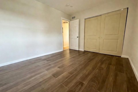 Condominio en venta en Coral Springs, Florida, 2 dormitorios, 85.93 m2 № 2087310 - foto 9