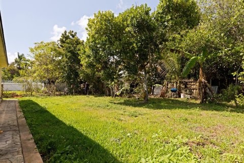 House in Homestead, Florida 4 bedrooms, 178.37 sq.m. № 2045677 - photo 13