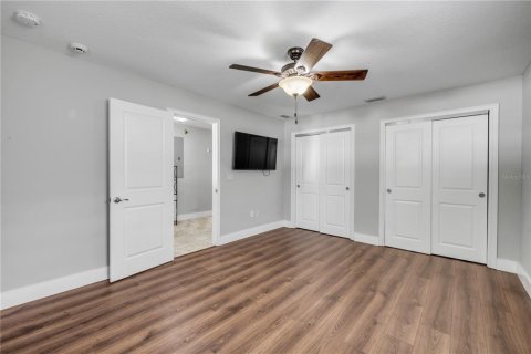 House in New Smyrna Beach, Florida 4 bedrooms, 222.87 sq.m. № 1742887 - photo 26