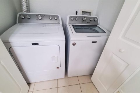 Adosado en alquiler en Tampa, Florida, 2 dormitorios, 139.54 m2 № 2209727 - foto 8