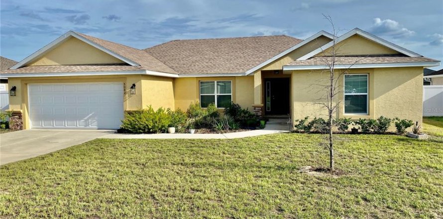 House in Ocala, Florida 4 bedrooms, 174.01 sq.m. № 1829624