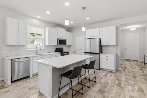 House in Riverview, Florida 3 bedrooms, 187.38 sq.m. № 2314469 - photo 8