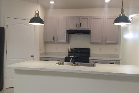 House in Davenport, Florida 4 bedrooms, 171.96 sq.m. № 1807210 - photo 4