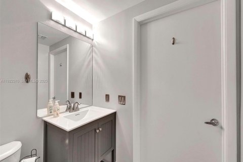 Copropriété à vendre à Miami, Floride: 2 chambres, 105.91 m2 № 1987946 - photo 24