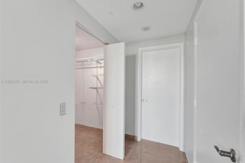 Copropriété à vendre à Miami, Floride: 2 chambres, 105.91 m2 № 1987946 - photo 25