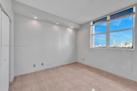 Copropriété à vendre à Miami, Floride: 2 chambres, 105.91 m2 № 1987946 - photo 13