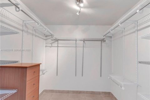 Copropriété à vendre à Miami, Floride: 2 chambres, 105.91 m2 № 1987946 - photo 10