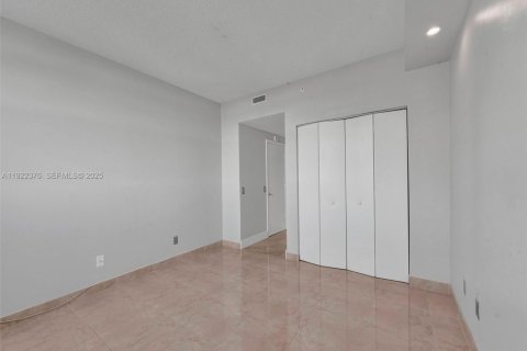 Copropriété à vendre à Miami, Floride: 2 chambres, 105.91 m2 № 1987946 - photo 14