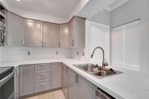 Copropriété à vendre à Miami, Floride: 2 chambres, 105.91 m2 № 1987946 - photo 19