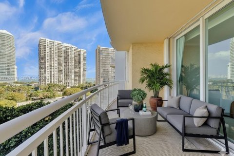 Copropriété à vendre à Miami, Floride: 2 chambres, 105.91 m2 № 1987946 - photo 2