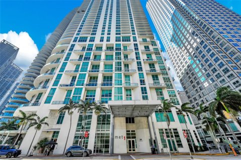 Condominio en alquiler en Miami, Florida, 1 dormitorio, 96.06 m2 № 1950851 - foto 5
